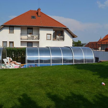 Villa Nova Hévíz Exteriör bild