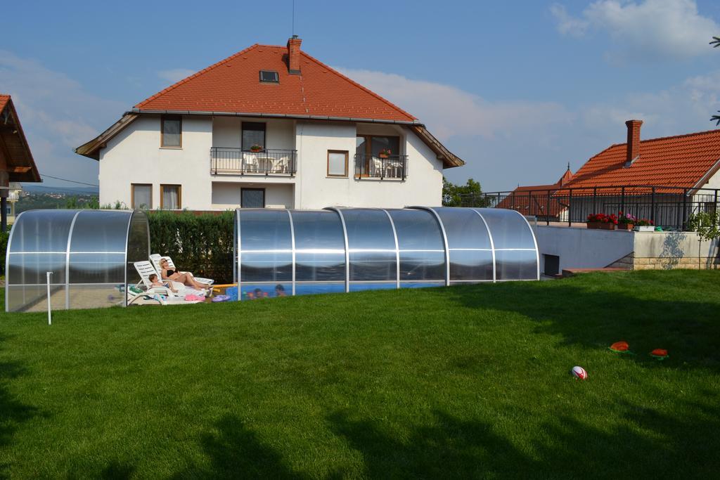 Villa Nova Hévíz Exteriör bild